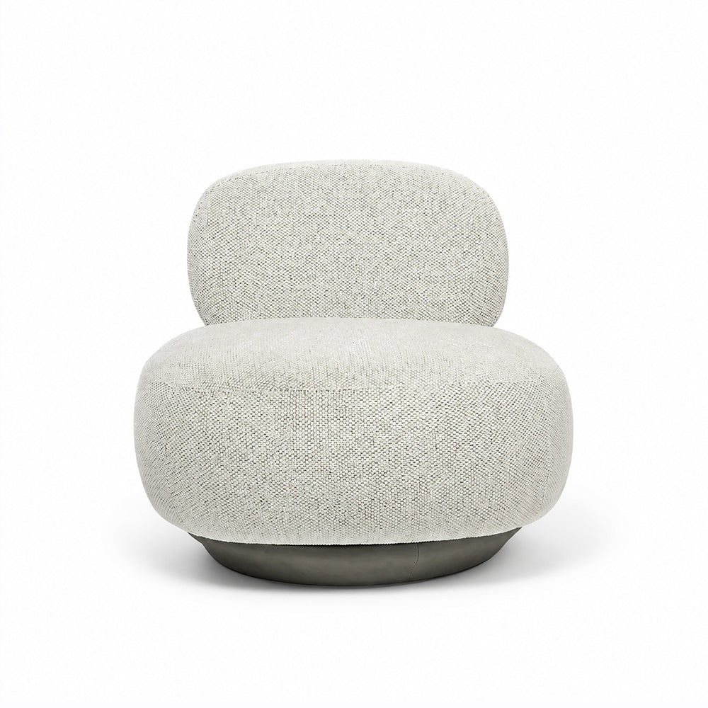 Oakenfield Lounge Chair