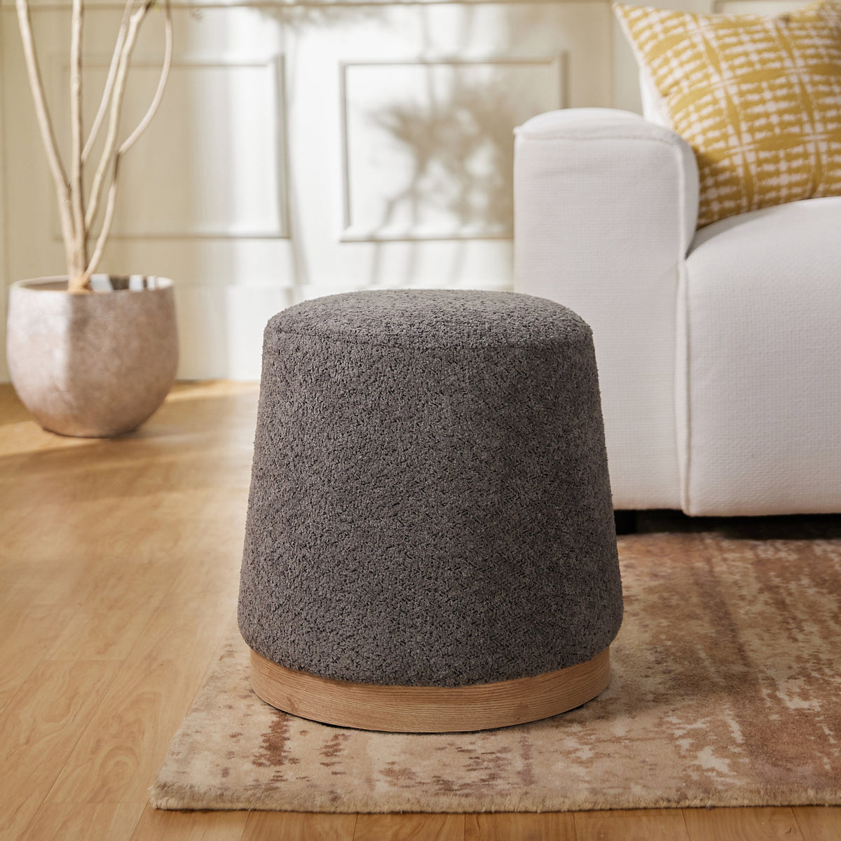 Quailwood Pouf