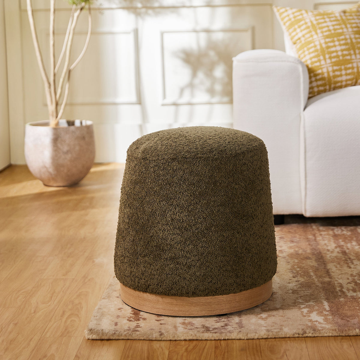 Quailwood Pouf