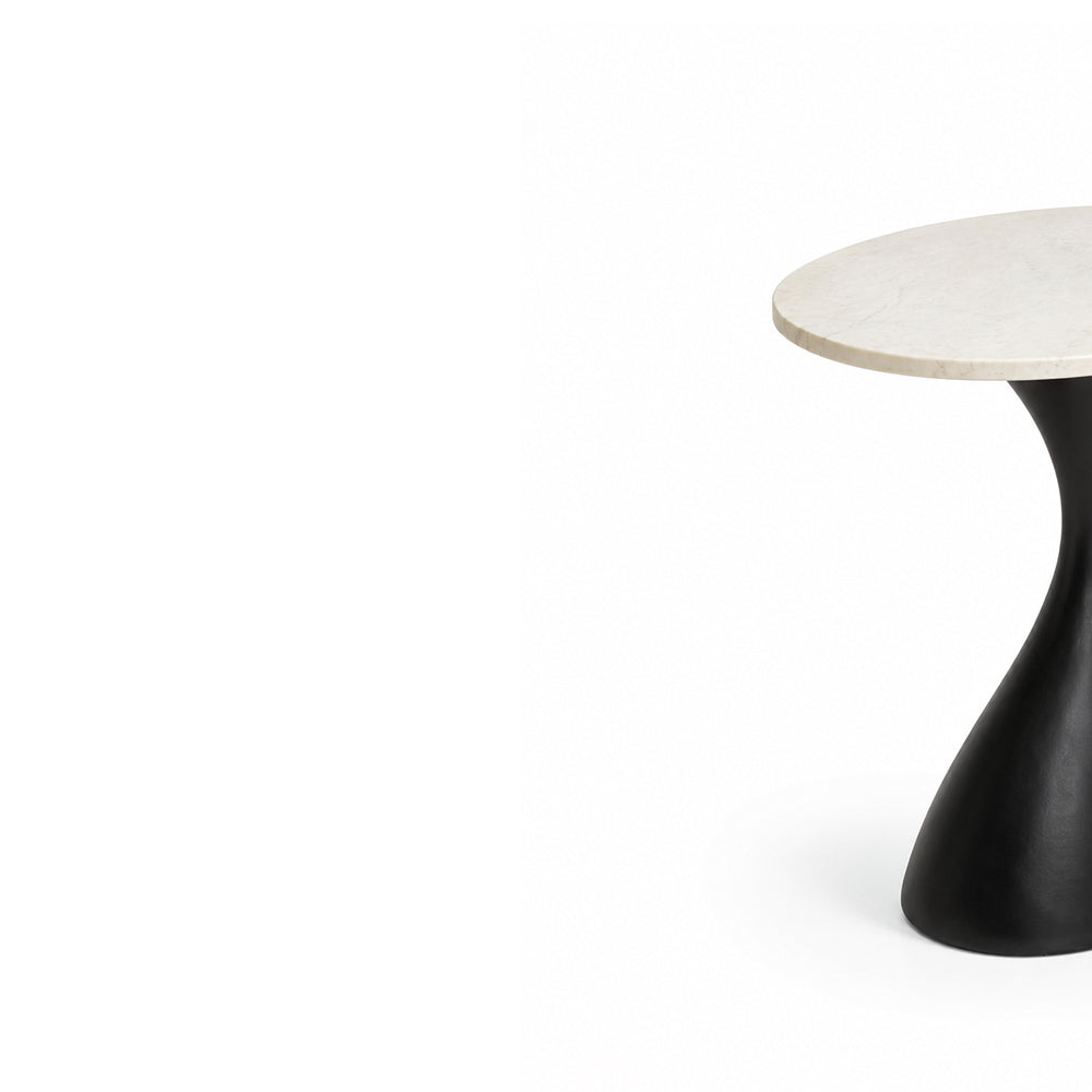 Rushbrook Accent Table (2)